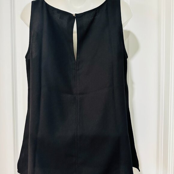 Ann Taylor Sleeveless Black Top w/Keyhole Front, Size M (NWOT) - Picture 9 of 9